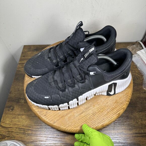 Nike Free Metcon 5 Shoes Mens Size 13 Black White Training Running FN6616-002 main image 4